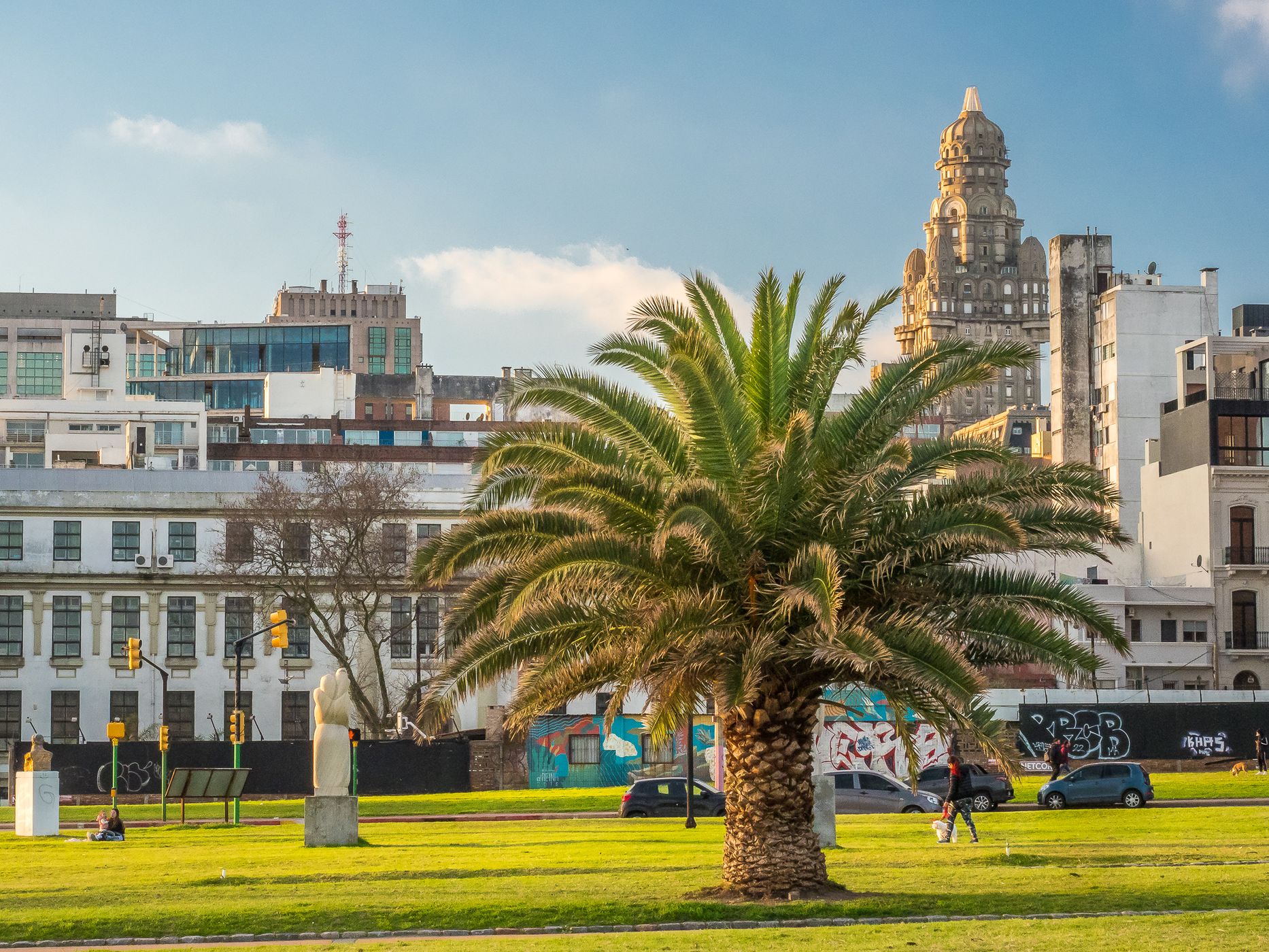 Plaza Republica Argentina, Uruguay