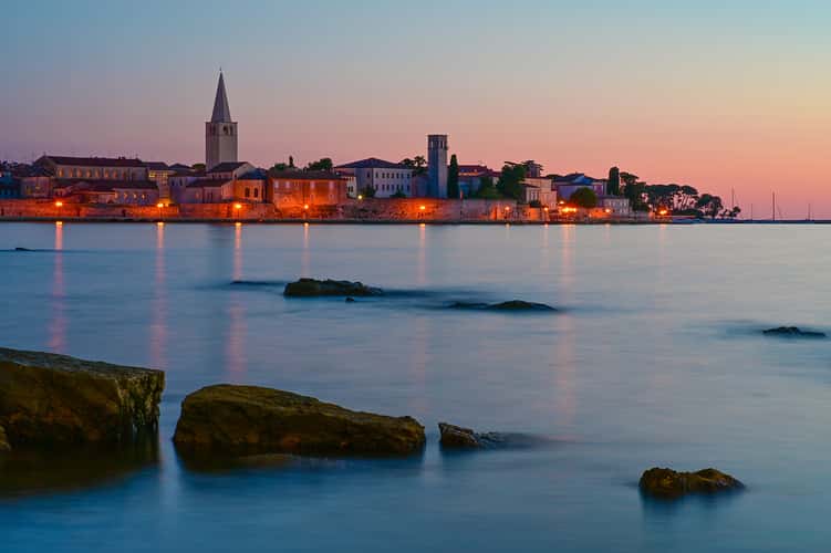 Porec by night