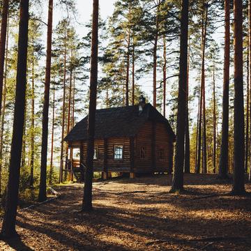 RMK Päikeseloojang metsamaja, Estonia