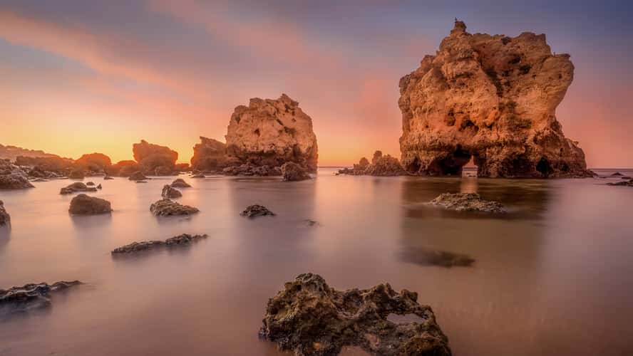 Back into the sea (Praia de Arrifes / Algarve / Portugal)