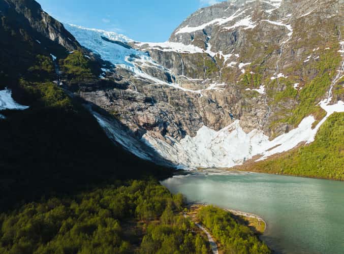 Bøyabreen Glacier [drone]