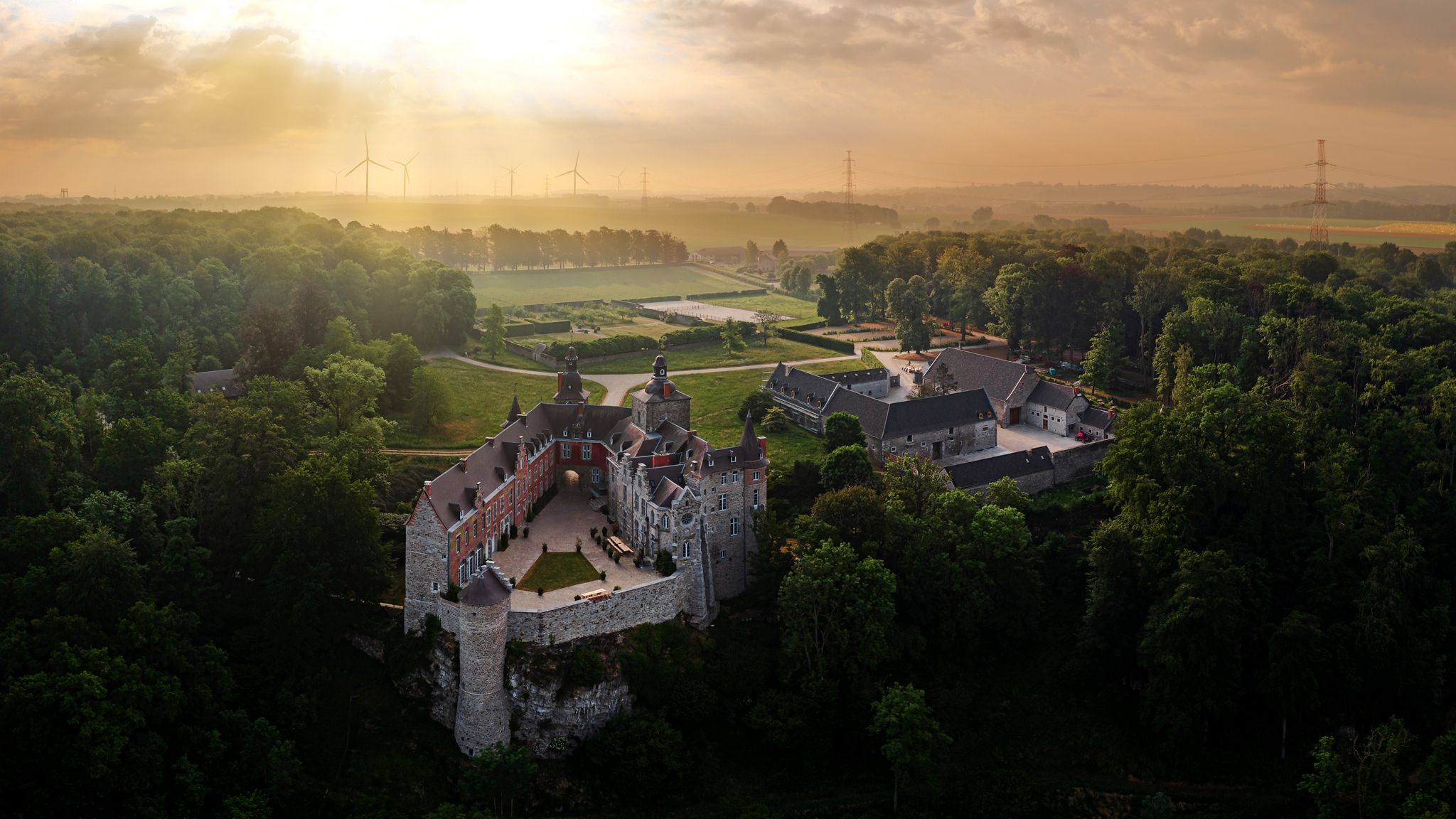 Domaine de mielmont Medival castle in Belgie, Belgium