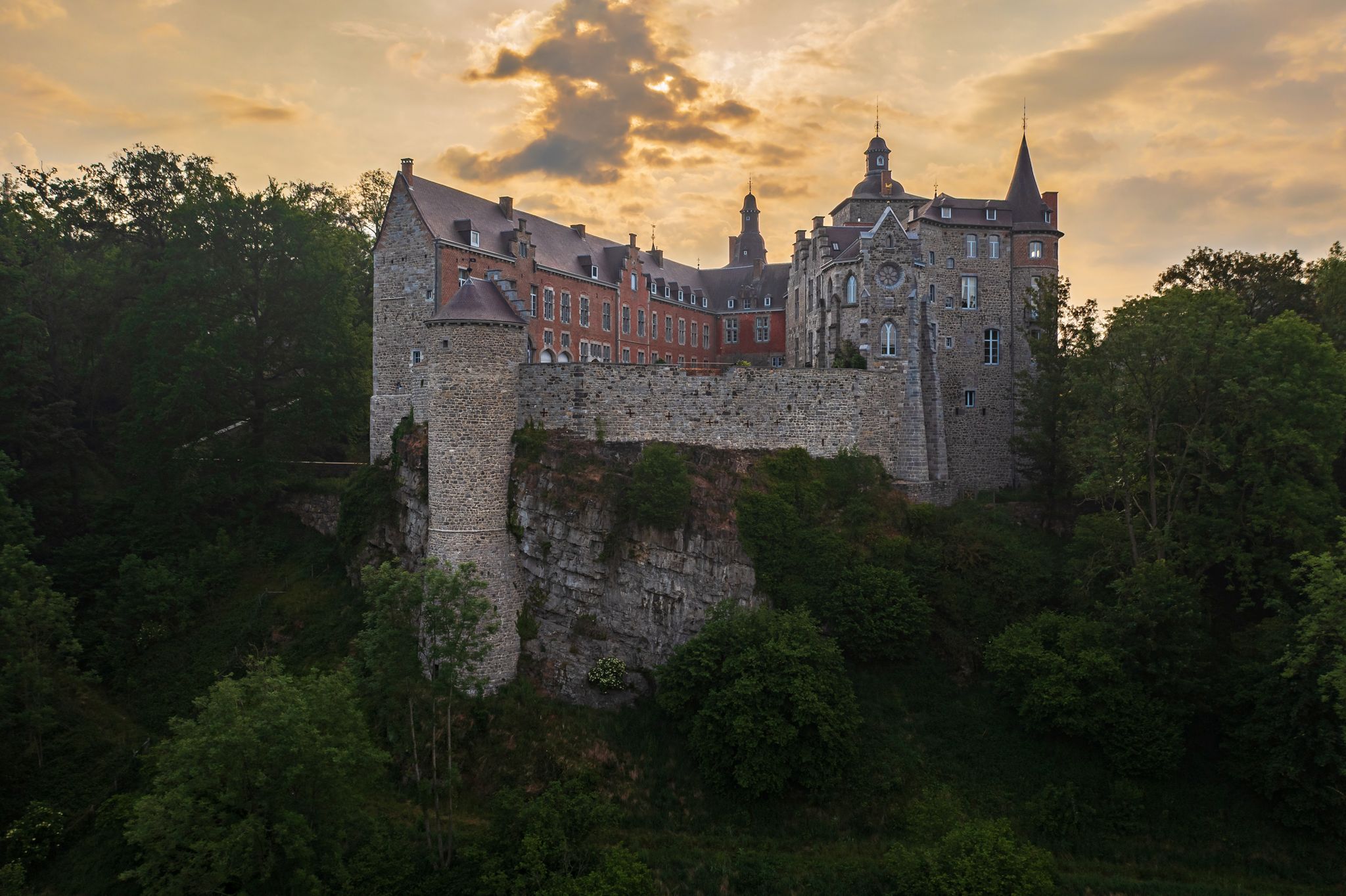 Domaine de mielmont Medival castle in Belgie, Belgium