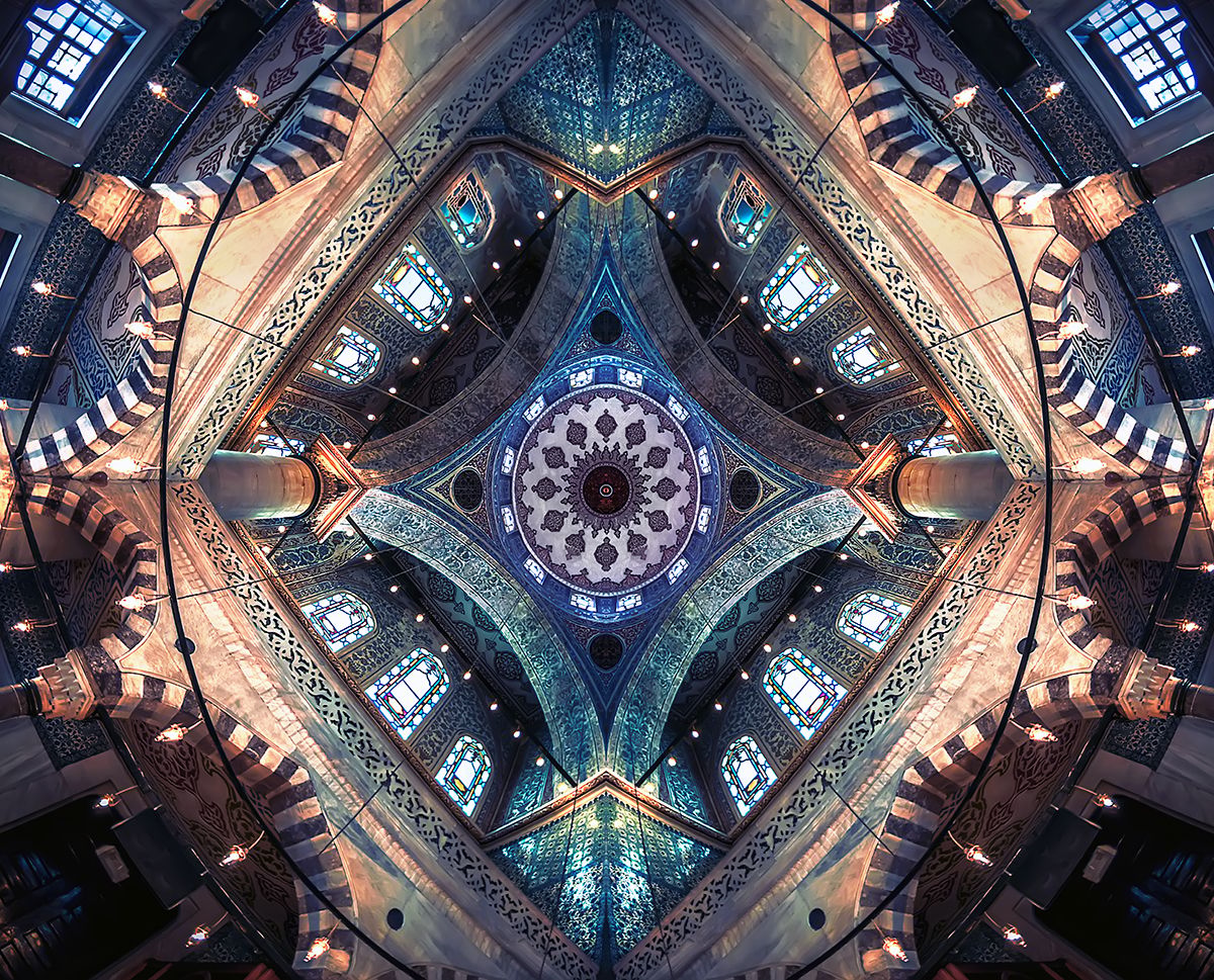 Inside of the Süleymaniye Mosque, Istanbul, Turkey (Türkiye)