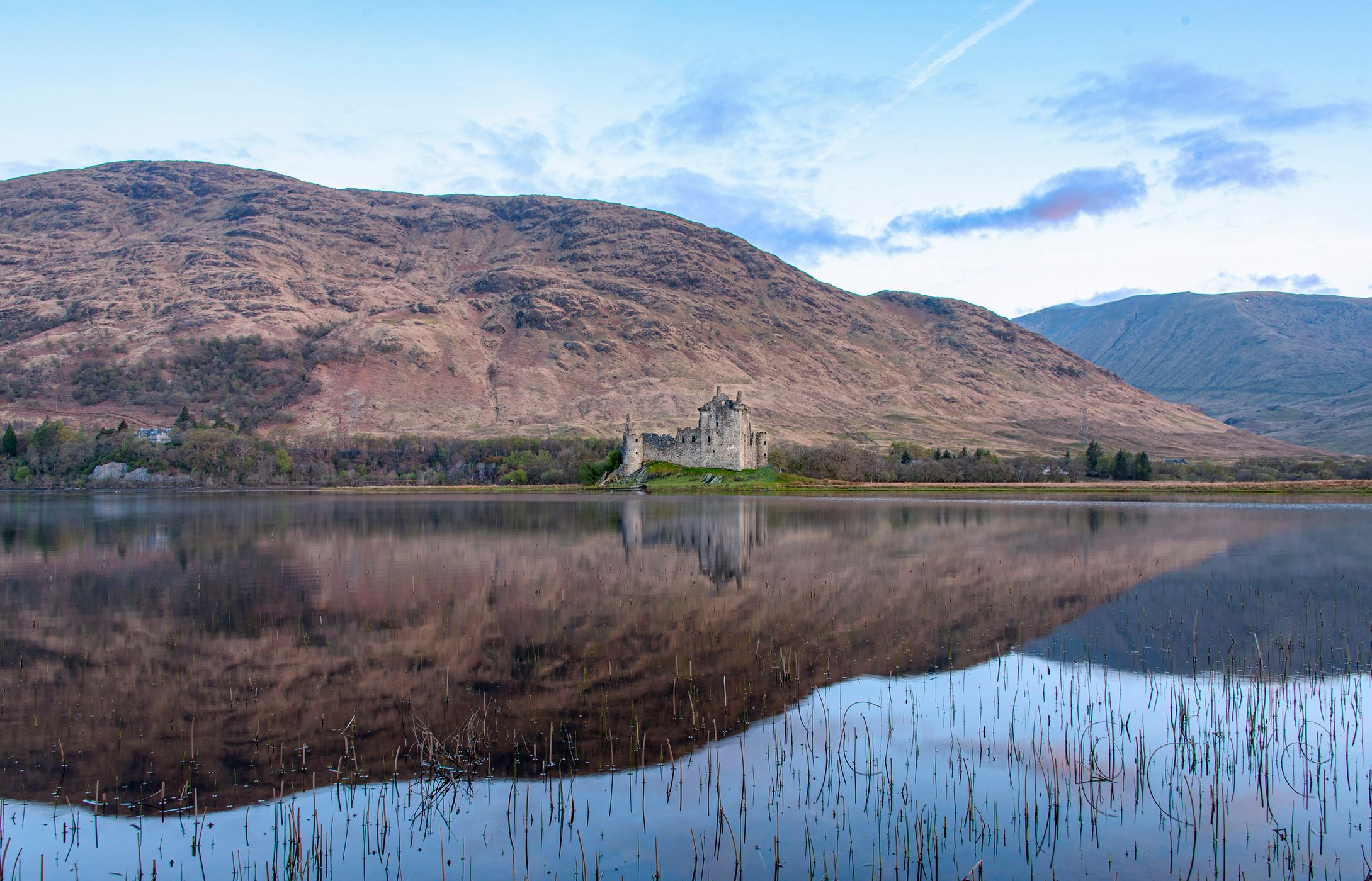 Rocks Kilchurn Castle, Loch Awe, Scotland, United Kingdom