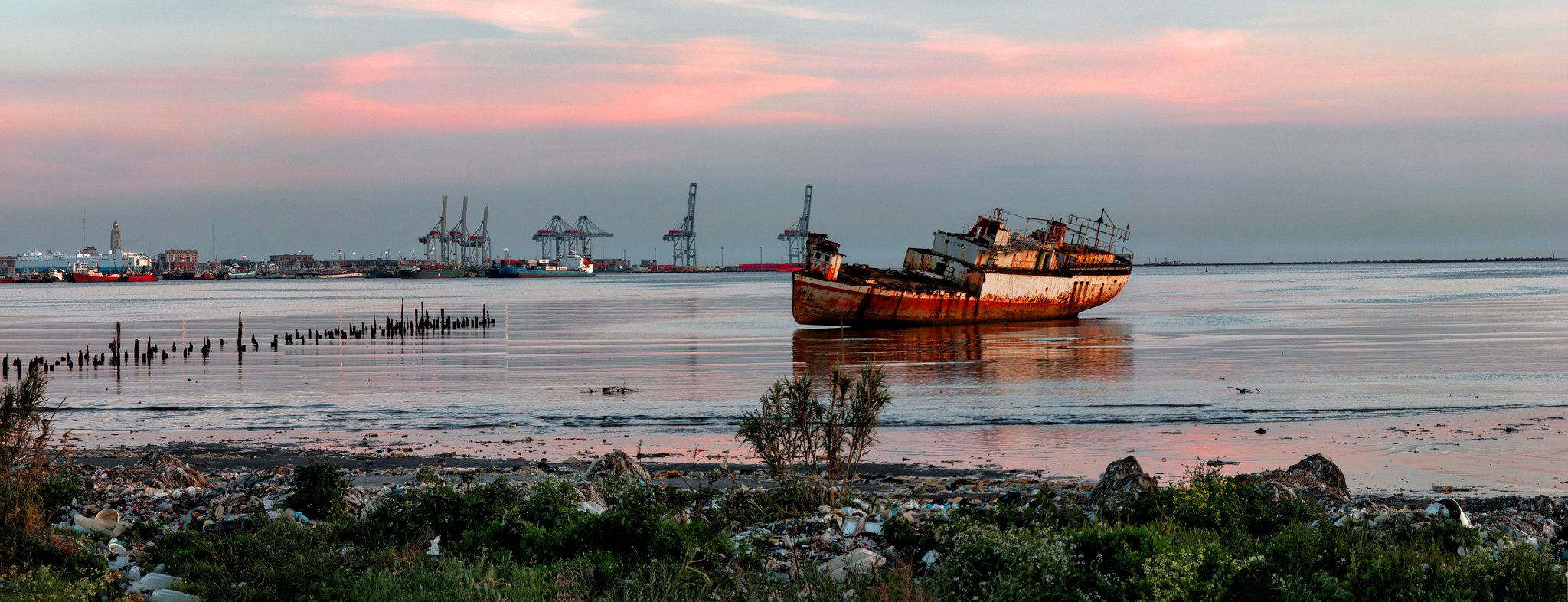Chinese boat agrounded, Uruguay