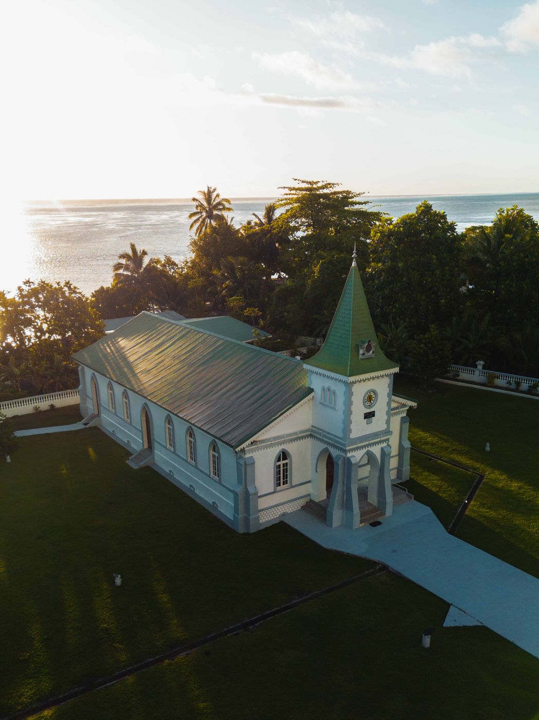 Temple protestant [drone], French Polynesia