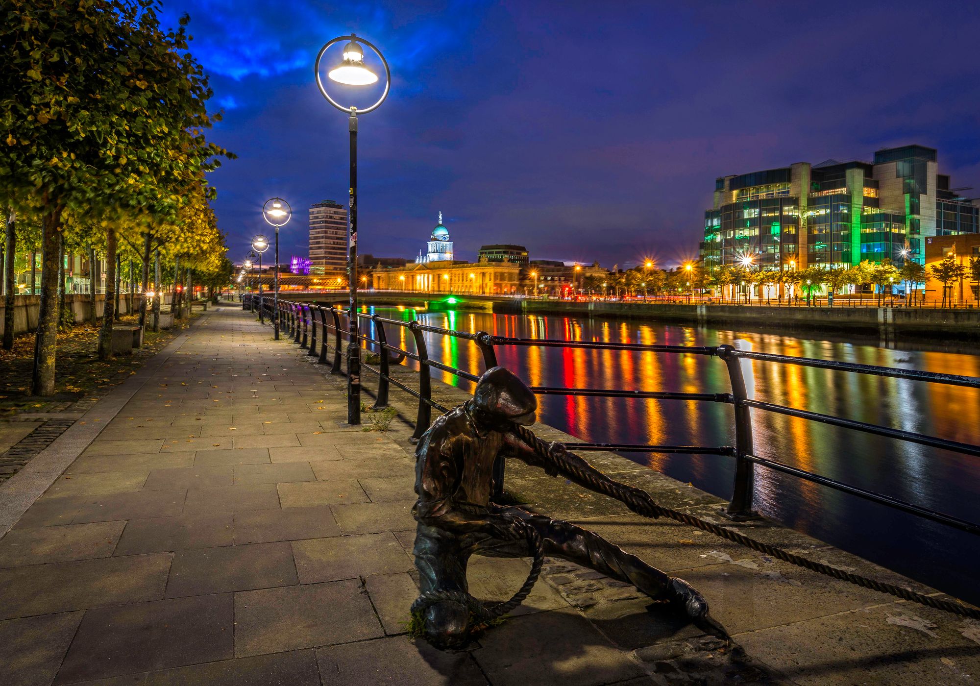 The Linesman Statue, Ireland