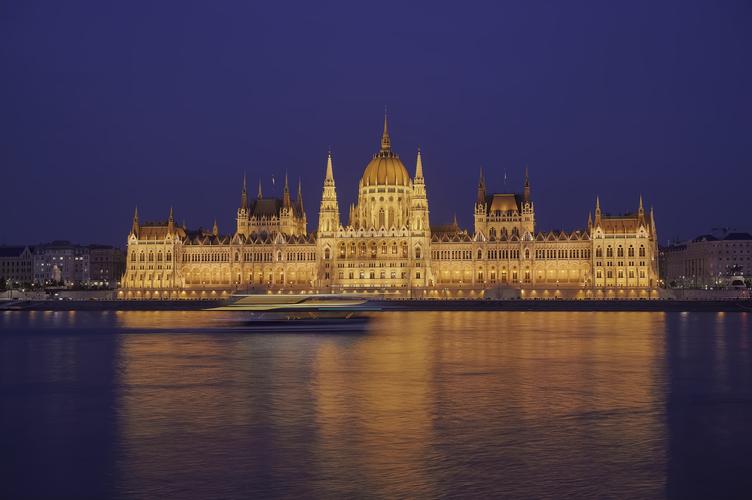 The Parliament Building / Orszaghaz, Budapest