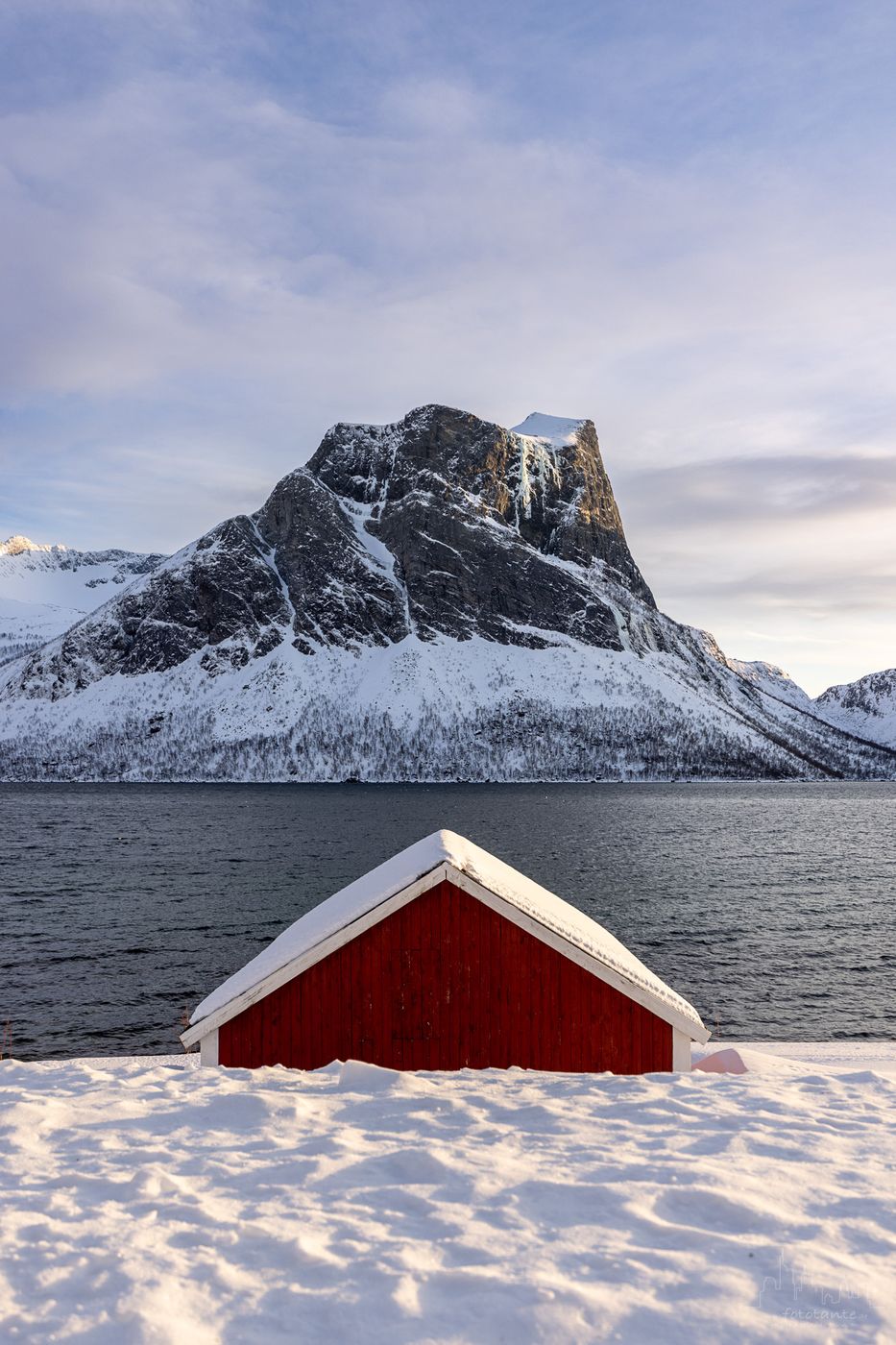 Bergsbotn red cabins, Norway