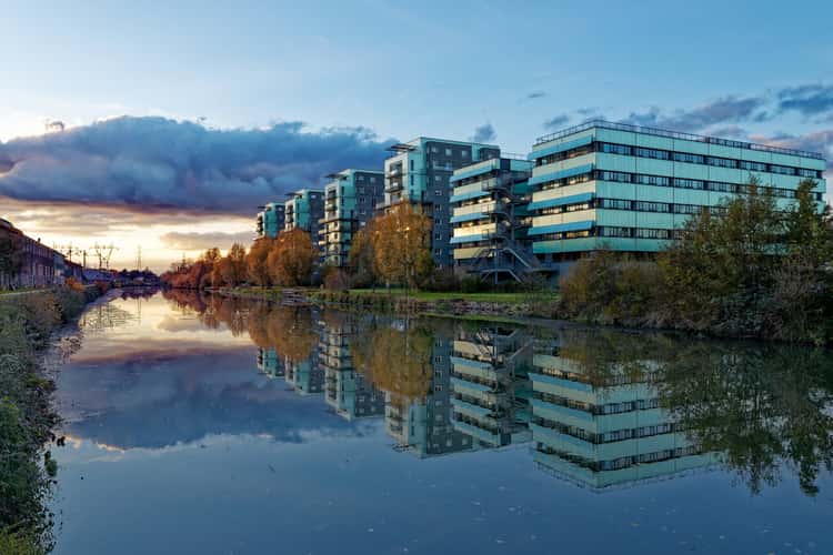 Rennes, the riverside...
