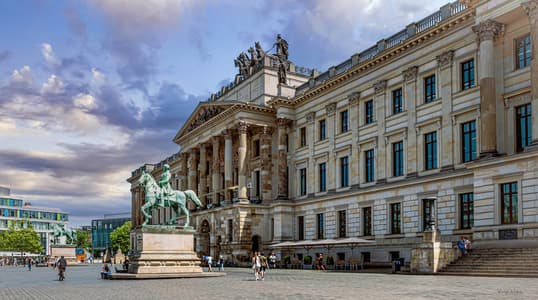 Schlossarkaden
