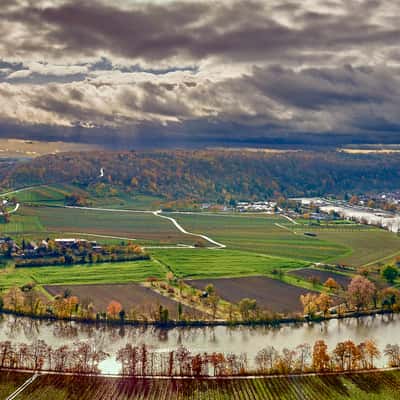 Neckarschleife bei Mundelsheim, Germany