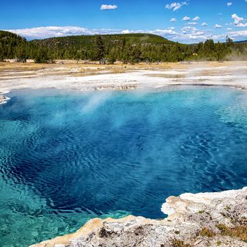Sapphire Pool, Yellowstone National Park, USA
