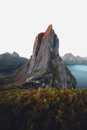 Segla mountain, Fjordgard