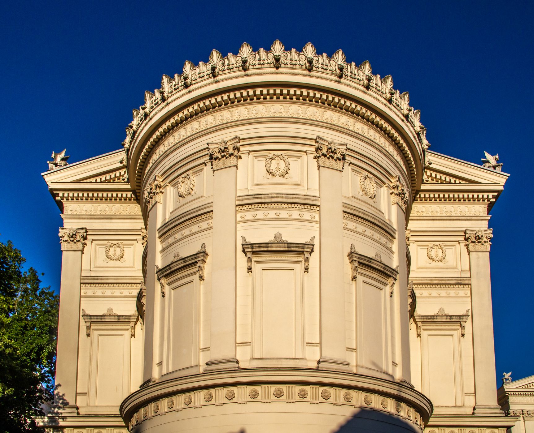 University House Aula, Sweden