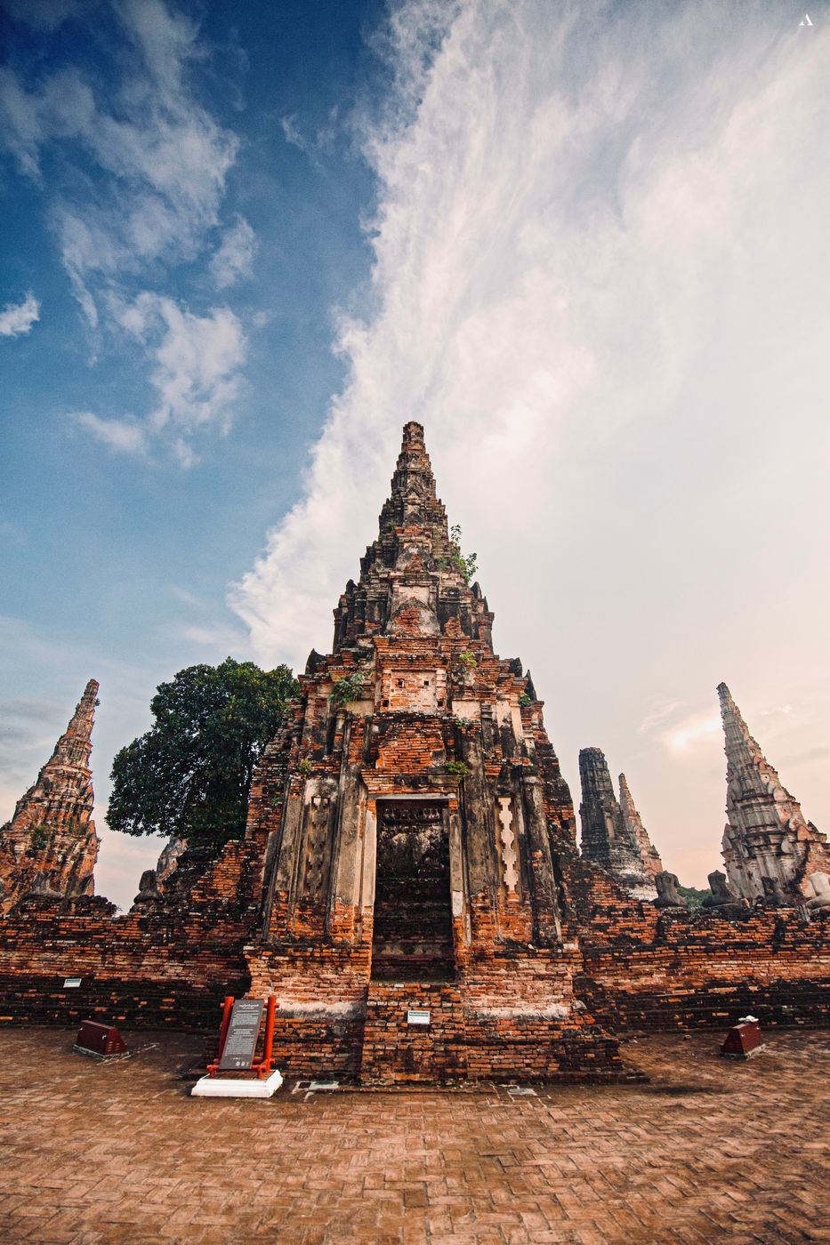 Wat Maha That temple, Thailand
