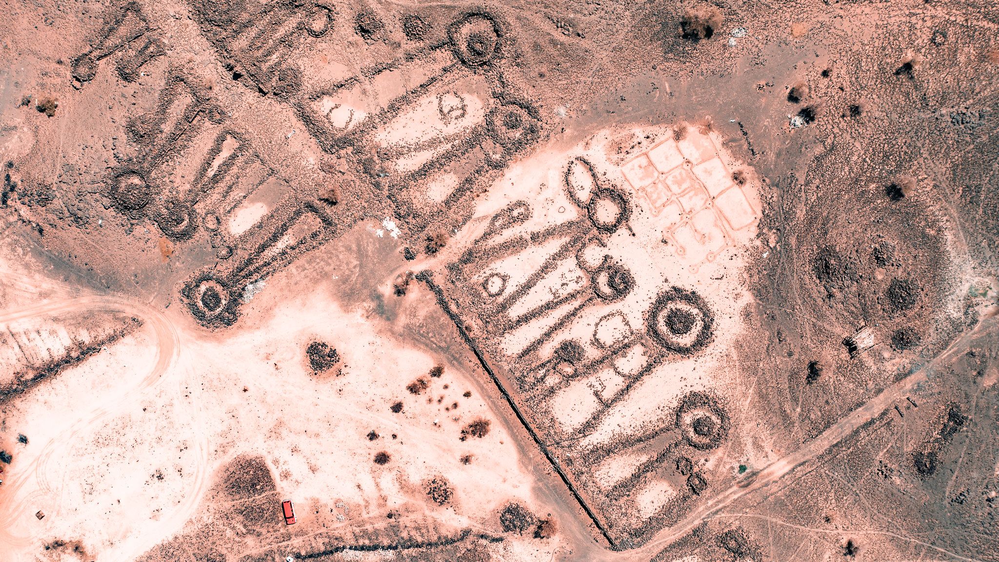 4500 y/o Ancient Graveyard, Saudi Arabia, Saudi Arabia