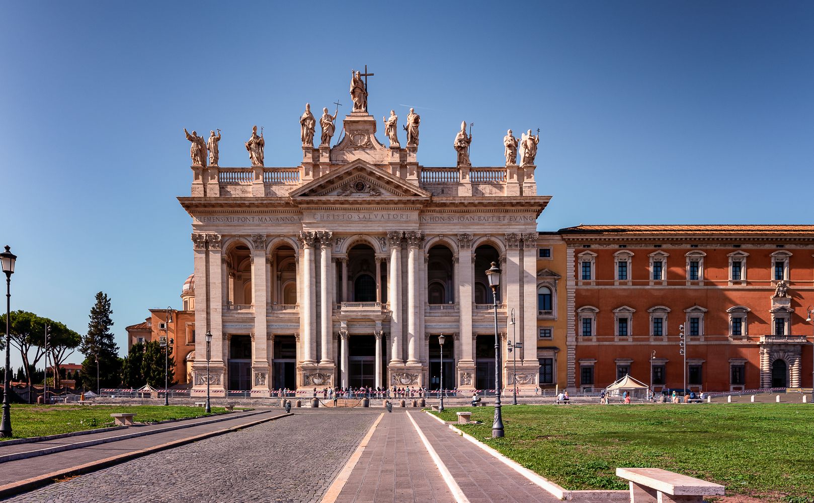 Archi Basílica San Juan de Letrán (Roma), Italy