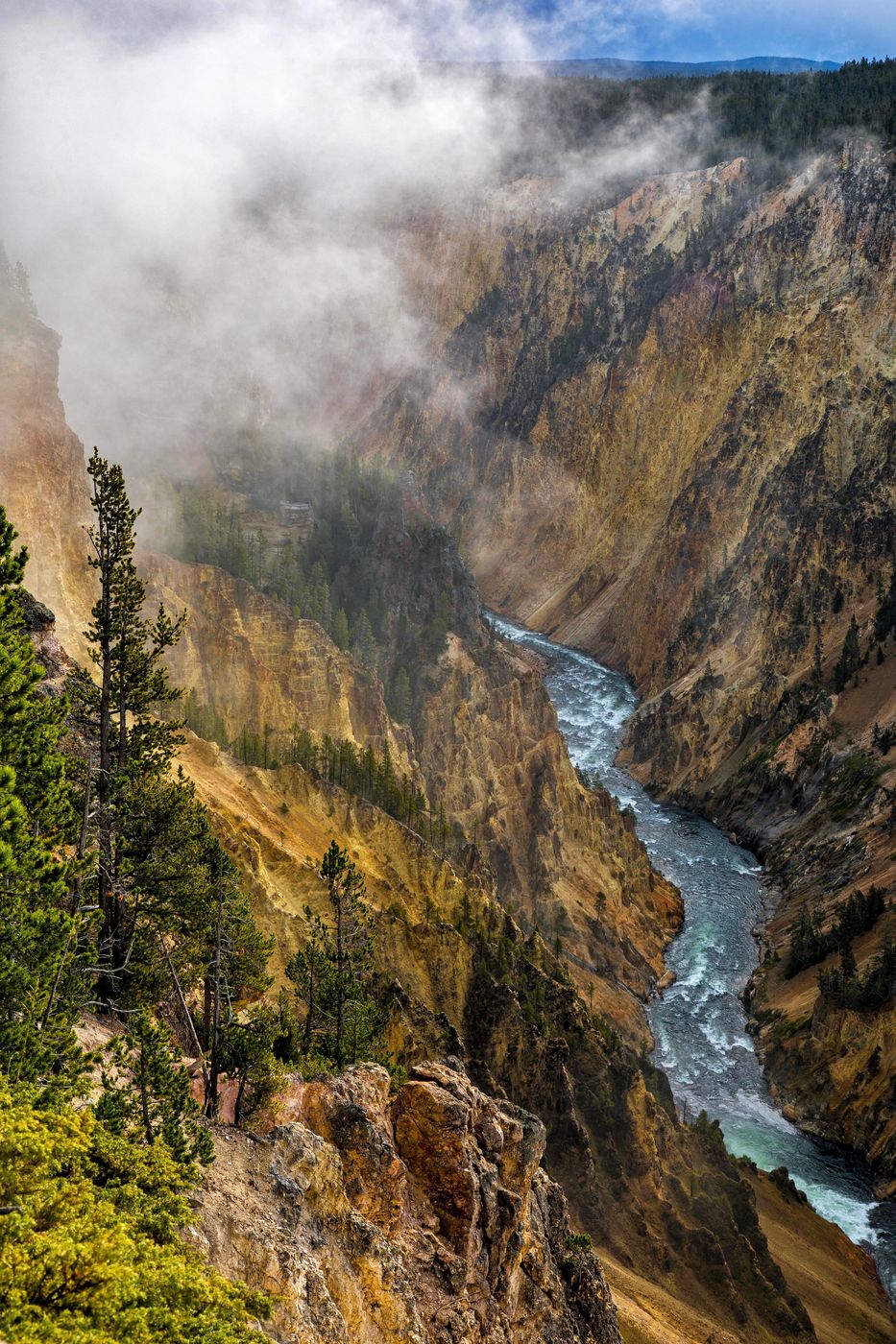 Brink of Yellowstone Falls, USA