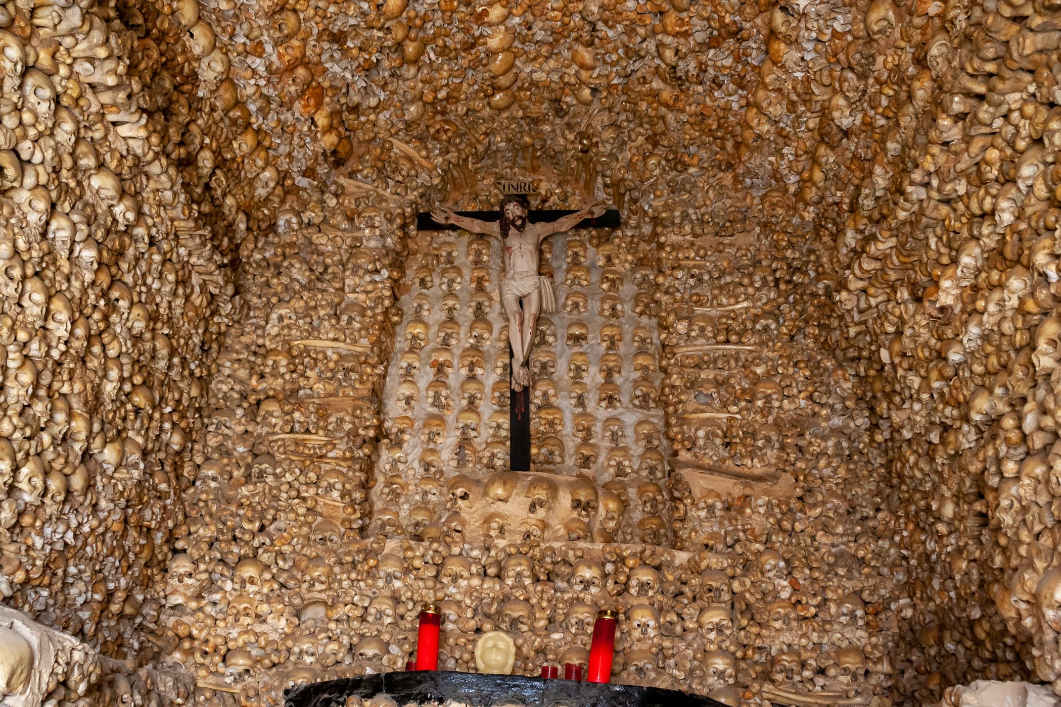 Capela dos Ossos, Evora, Portugal