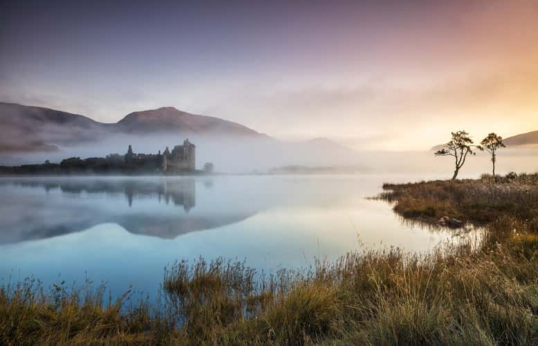 Rocks Kilchurn Castle, Loch Awe, Scotland
