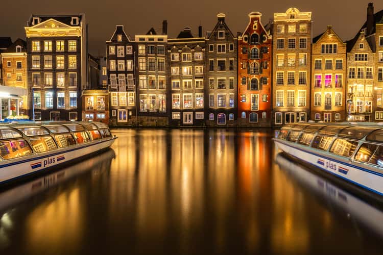 Damrak, Amsterdam