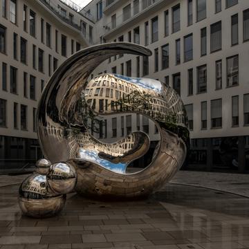 'Airborne' Mirrorball, Munich, Germany