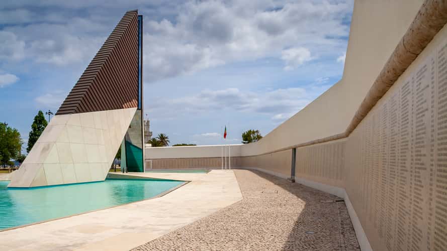 Monument to the Overseas Combatants