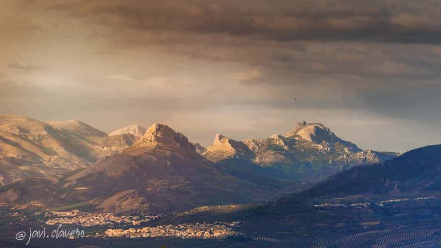 Mountains in Cogollos de la Vega