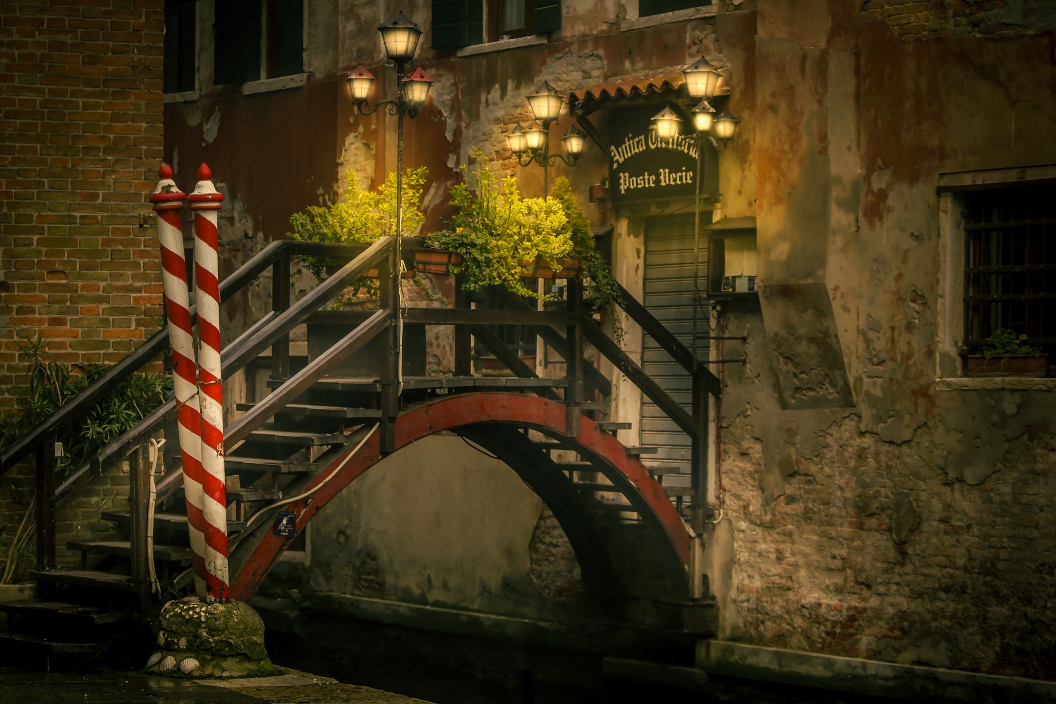 Poste Vecie, Italy