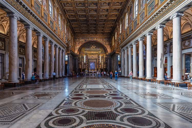 San Pietro in Vincoli (Inside), Rome
