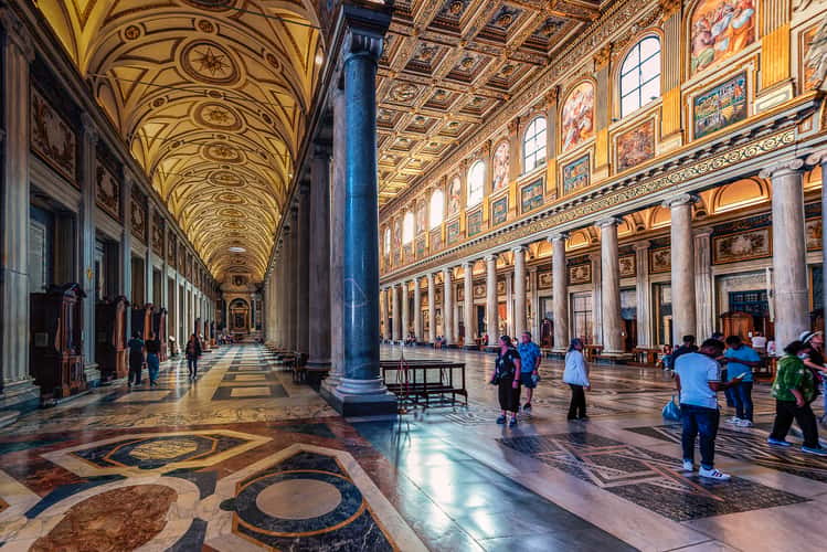 San Pietro in Vincoli (Inside), Rome