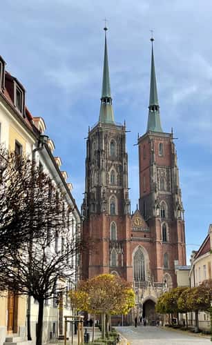 Square in front of the Cathedral in Wrocław