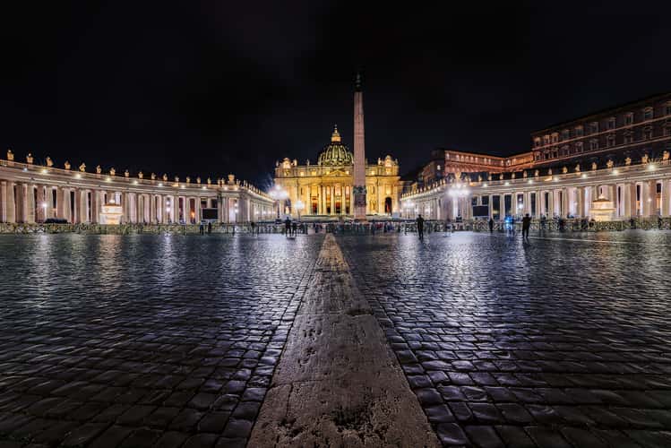 St. Peter's Square - Piazza San Pietro