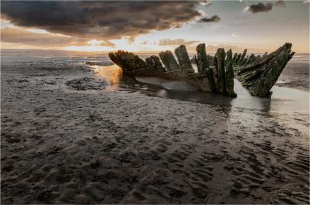 Wreck of SS Nornen off Berrow Beach