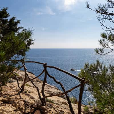 Cami de cavalls between Cala Escorxada and Platja Binigaus, Spain