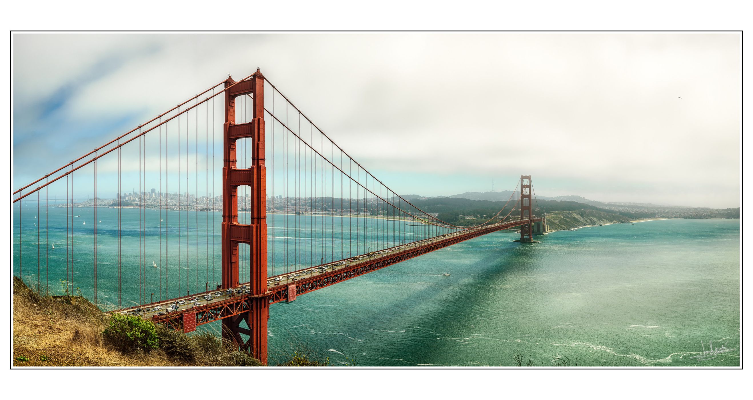 Golden Gate Bridge from Battery Spencer, USA