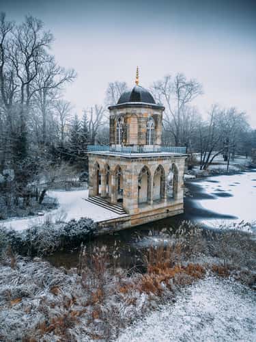 Gothic Library [drone]