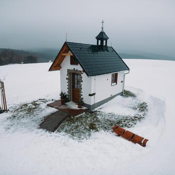 Hiking Chapel Kretscham-Rothensehma [drone], Germany