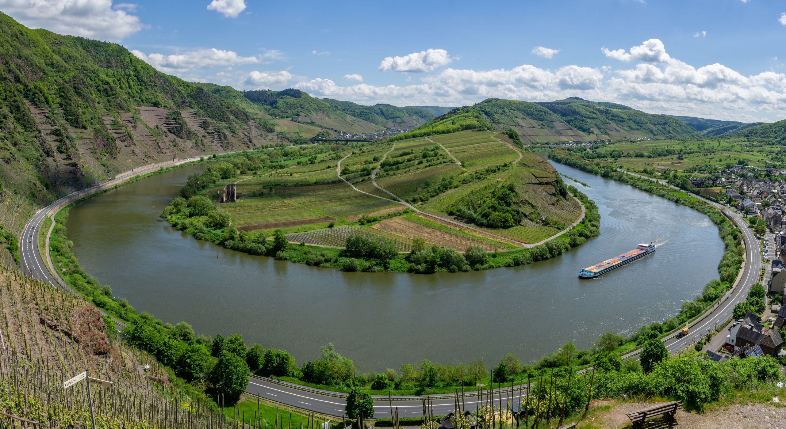 Lower panoramic view of Moselbogen, Bremm, Germany