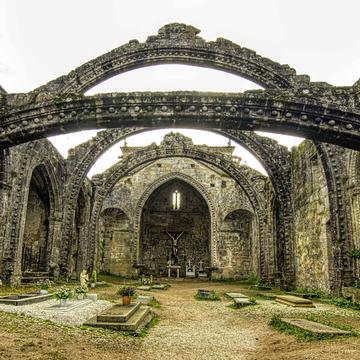 Ruinas iglesia Santa Mariña de Dozo, Cambados, Spain