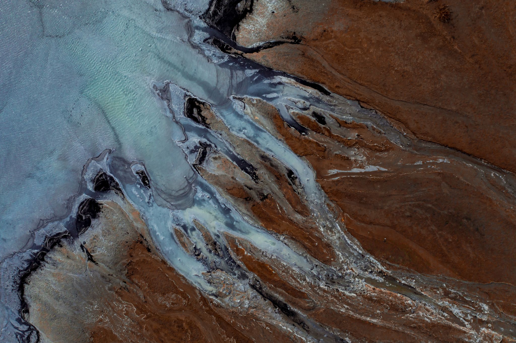 Similar ground textures like in Iceland, Ajka, Hungary