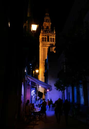 The Giralda between alleys