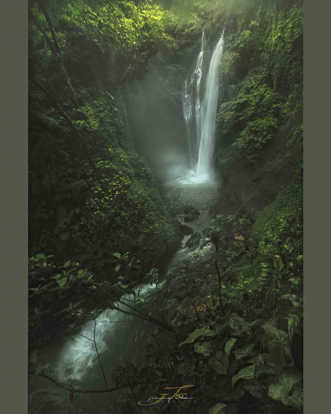 Aling-Aling Waterfall, Indonesia