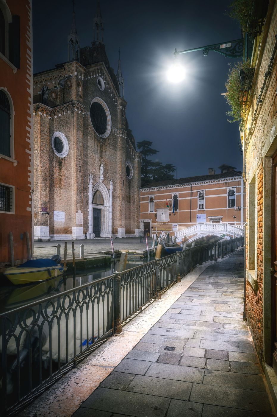 Basilica S.Maria Gloriosa dei Frari, Italy