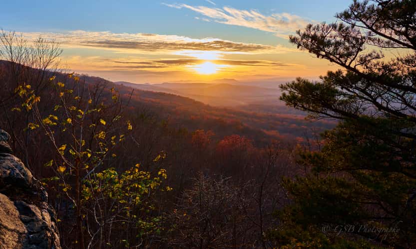 Bear's Den Overlook
