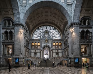 Entrance hall from the Central Station of Antwerp