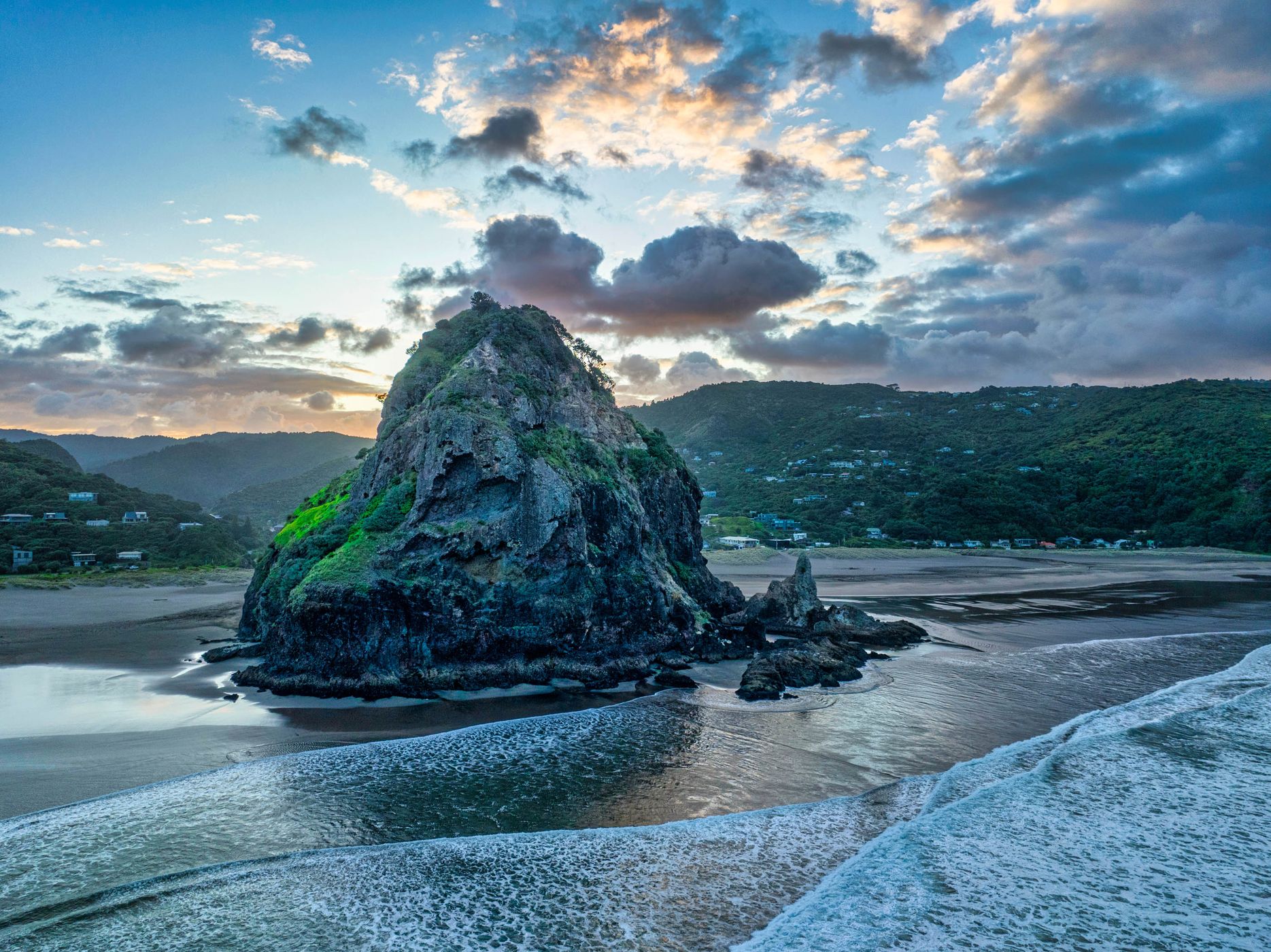 Lion Rock Sunrise, Piha, North Island, New Zealand