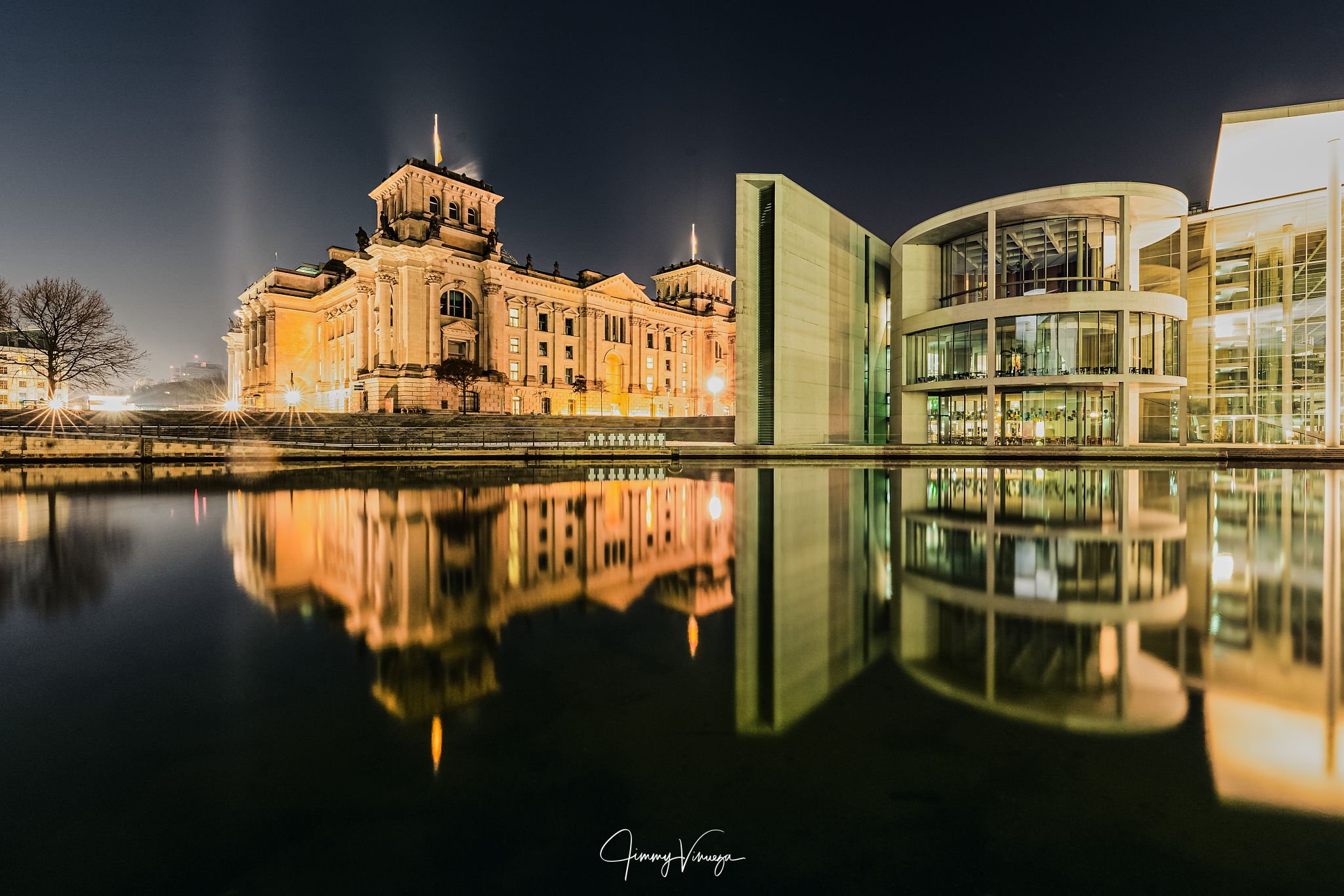 Paul-Löbe-Haus und Reichstag, Germany